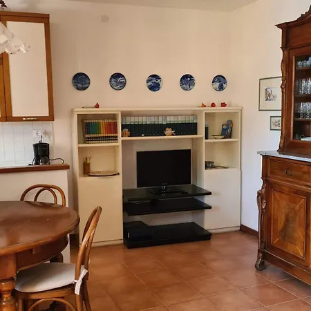 公寓 La Terrazza Sul Mare Sea View - Near Beaches 蒙特罗索阿尔马雷